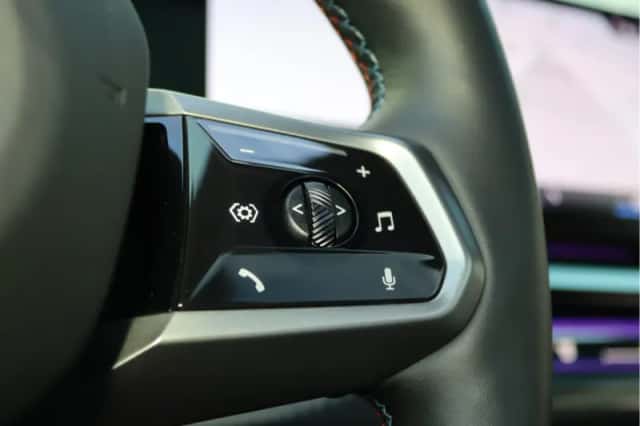 BMW i5 (2023) thumbnail 54