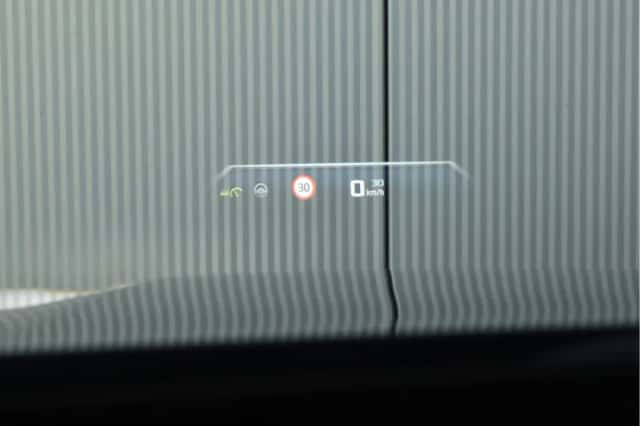 BMW i5 (2023) thumbnail 55