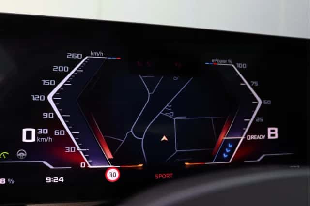 BMW i5 (2023) thumbnail 58