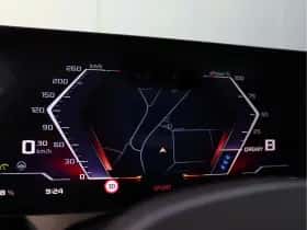 BMW i5 (2023) thumbnail 58