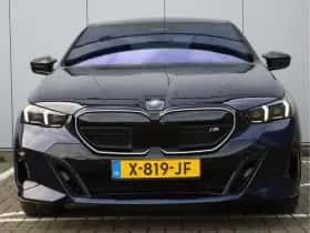 BMW i5 (2023) thumbnail 7