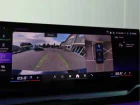 BMW i5 (2023) thumbnail 81