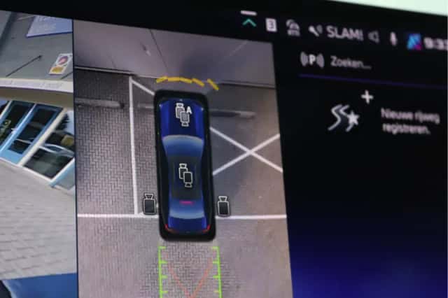 BMW i5 (2023) thumbnail 82