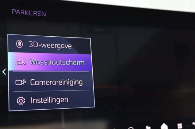BMW i5 (2023) thumbnail 85