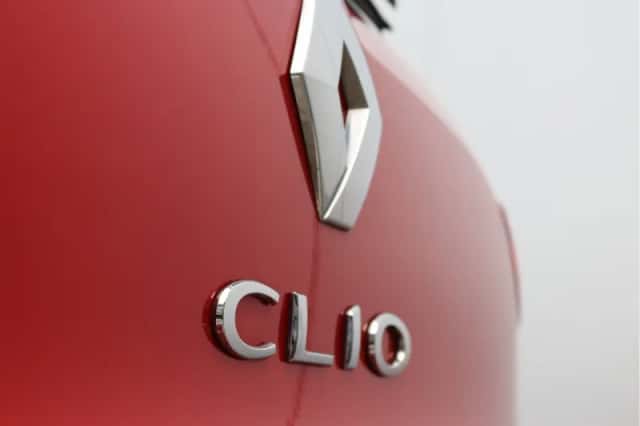 Renault Clio (2016) thumbnail 16