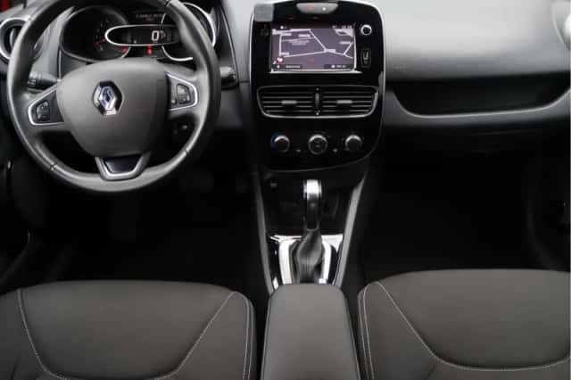 Renault Clio (2016) thumbnail 3