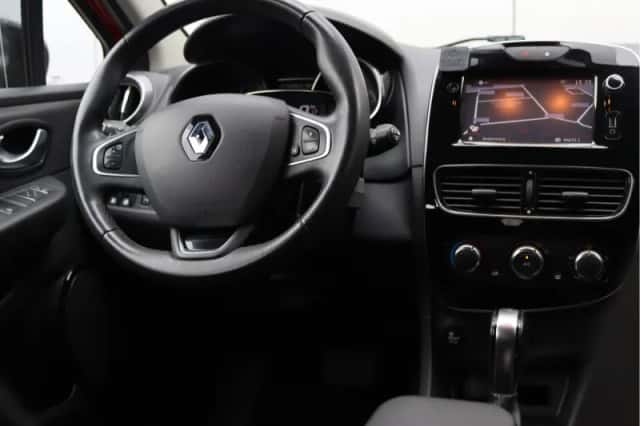 Renault Clio (2016) thumbnail 21