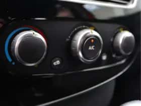 Renault Clio (2016) thumbnail 43