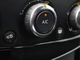 Renault Clio (2016) thumbnail 44