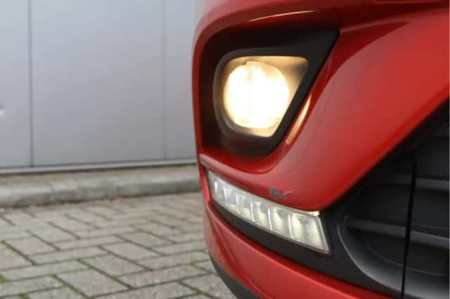 Renault Clio (2016) thumbnail 9