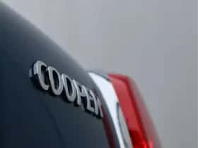 MINI Countryman (2018) thumbnail 17