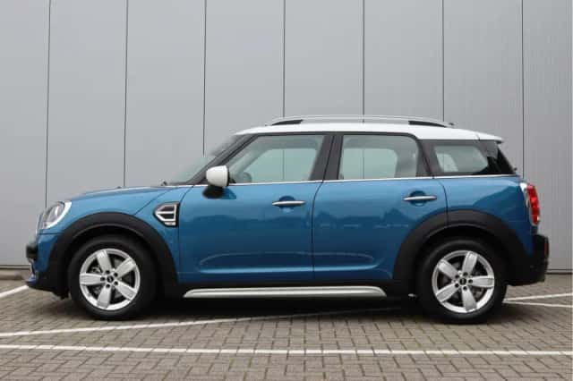 MINI Countryman (2018) thumbnail 18