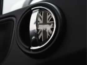 MINI Countryman (2018) thumbnail 56