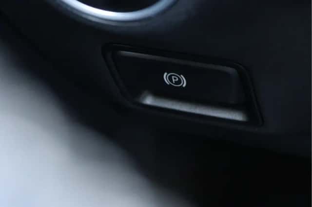 Mercedes-Benz CLA-Klasse (2013) thumbnail 27
