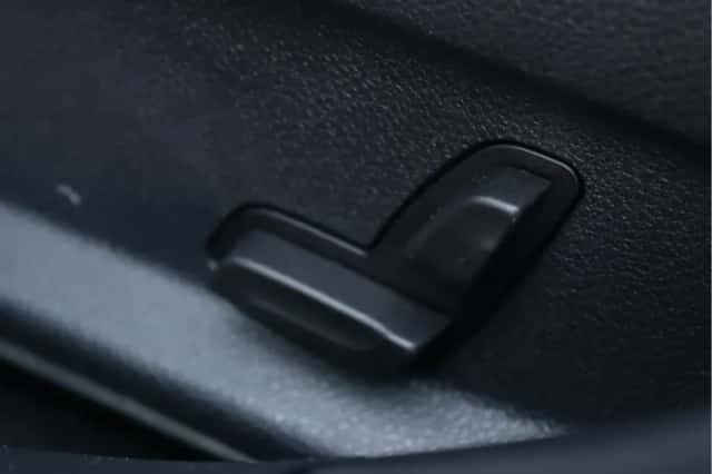Mercedes-Benz C-Klasse (2019) thumbnail 24