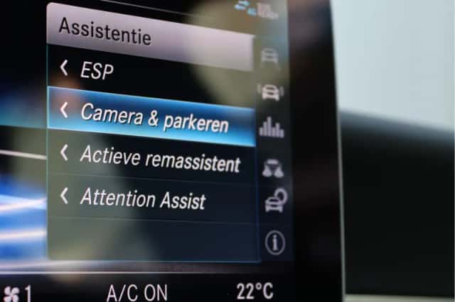 Mercedes-Benz C-Klasse (2019) thumbnail 43