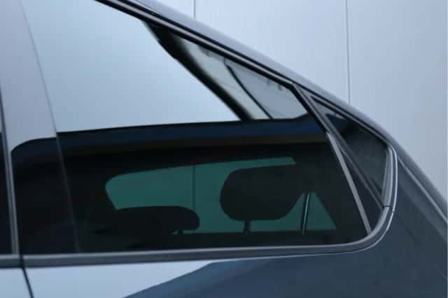SEAT Leon (2018) thumbnail 12
