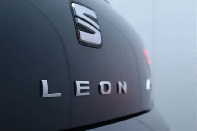 SEAT Leon (2018) thumbnail 14