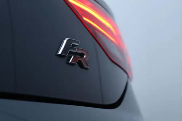 SEAT Leon (2018) thumbnail 15