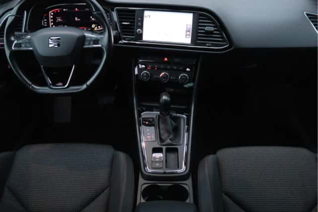 SEAT Leon (2018) thumbnail 3
