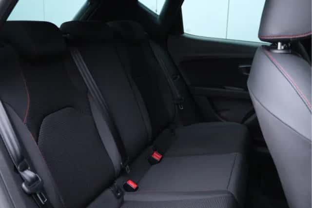 SEAT Leon (2018) thumbnail 23