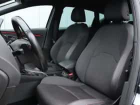 SEAT Leon (2018) thumbnail 4