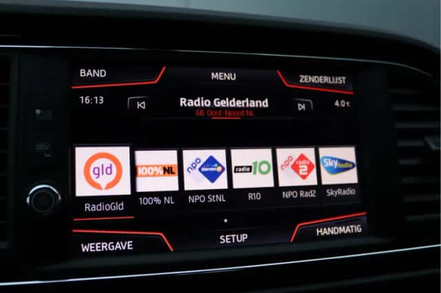 SEAT Leon (2018) thumbnail 41