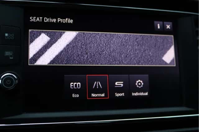 SEAT Leon (2018) thumbnail 48