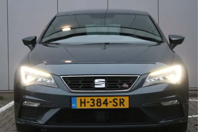 SEAT Leon (2018) thumbnail 6