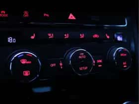 SEAT Leon (2018) thumbnail 54