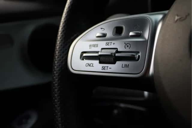 Mercedes-Benz C-Klasse (2018) thumbnail 42