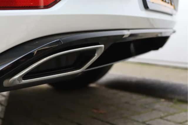 Volkswagen Golf (2017) thumbnail 17