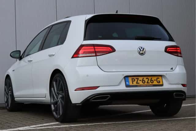 Volkswagen Golf (2017) thumbnail 19