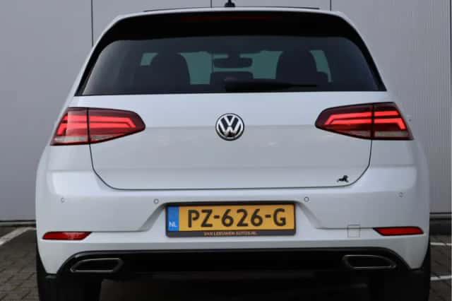 Volkswagen Golf (2017) thumbnail 7