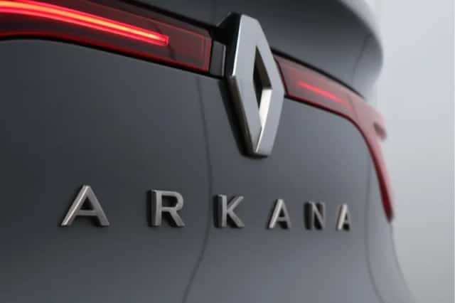Renault Arkana (2022) thumbnail 17