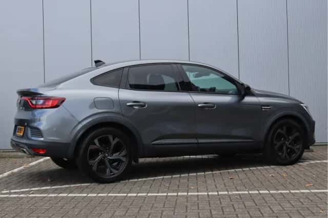 Renault Arkana (2022) thumbnail 5