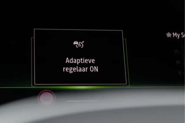 Renault Arkana (2022) thumbnail 41
