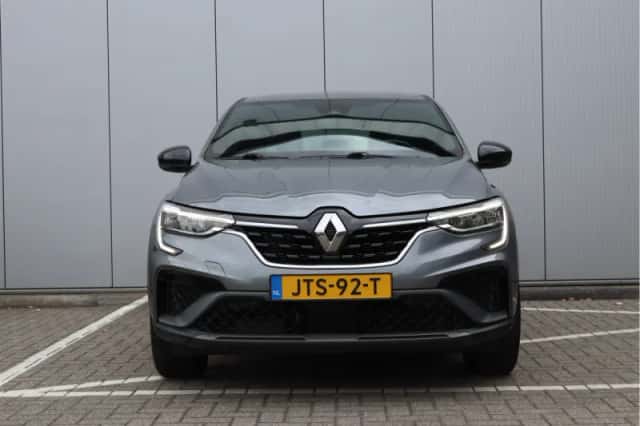 Renault Arkana (2022) thumbnail 6