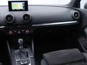 Audi A3 (2015) thumbnail 18