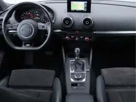 Audi A3 (2015) thumbnail 3