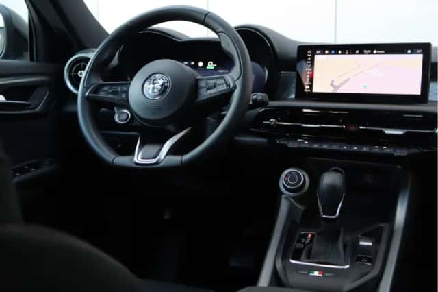 Alfa Romeo Tonale (2022) thumbnail 23