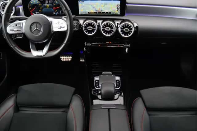 Mercedes-Benz A-Klasse (2019) thumbnail 3