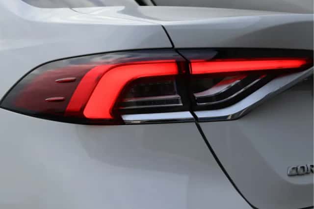 Toyota Corolla (2019) thumbnail 14