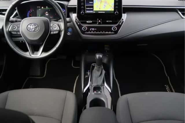Toyota Corolla (2019) thumbnail 3
