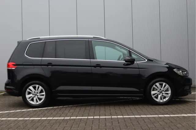 Volkswagen Touran (2018) thumbnail 20