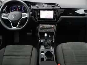 Volkswagen Touran (2018) thumbnail 3