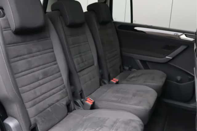 Volkswagen Touran (2018) thumbnail 25