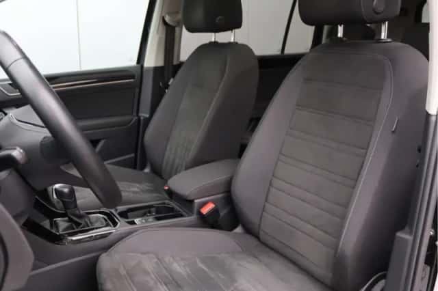 Volkswagen Touran (2018) thumbnail 4