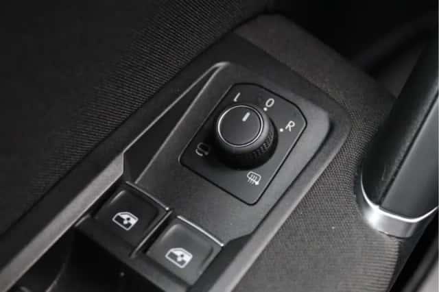 Volkswagen Touran (2018) thumbnail 38