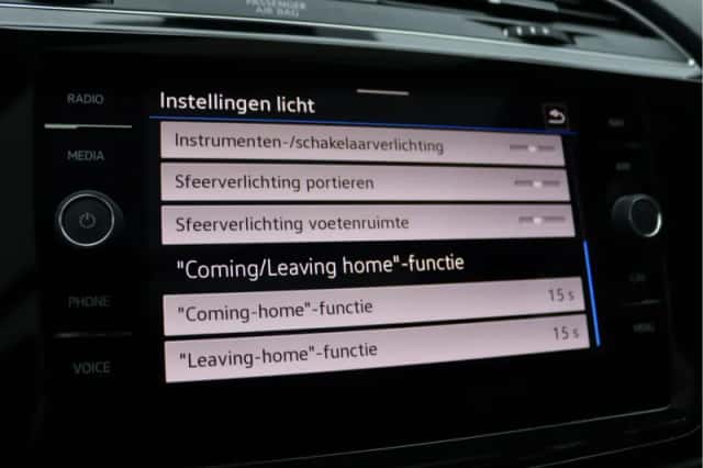 Volkswagen Touran (2018) thumbnail 55